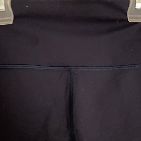 SOLD Wunder Train Contour Shorts 6" Inseam - Picture 3 of 4